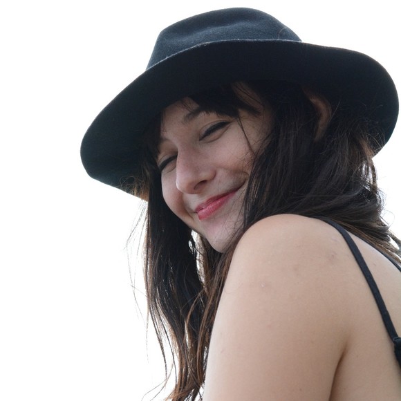 Meet your Posher, Danielle - Picture 1 of 1